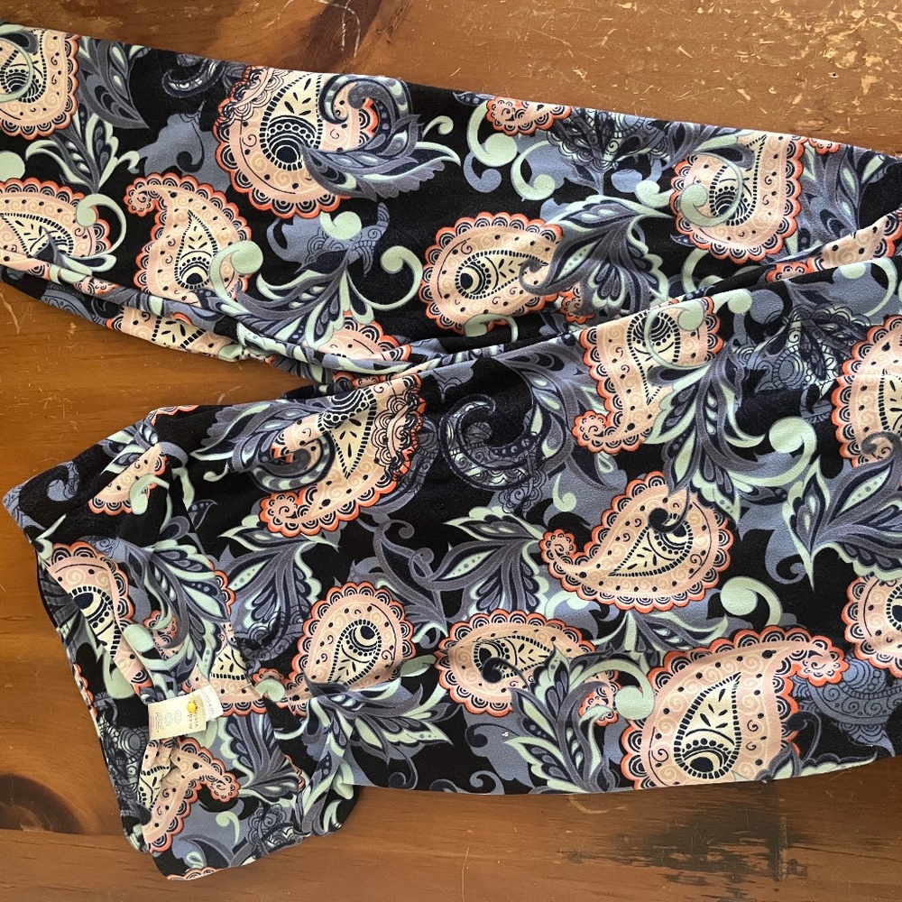 LuLaRoe Lg Leggings